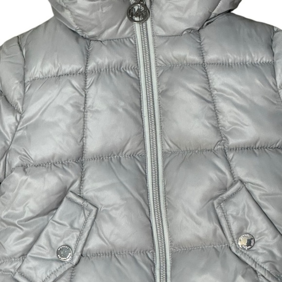 MICHAEL KORS Baby Girls Berber Cuff Split Zip Hood Puffer Jacket Gray Silver 12m - Picture 5 of 9